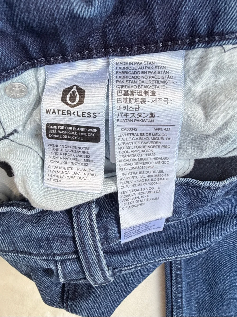 Levi's 550 Relaxed Fit Men's Jeans Size 42 x 32